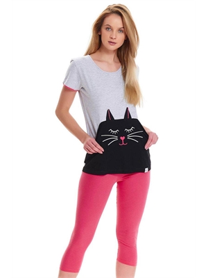 Уютная пижама с котиком на футболке