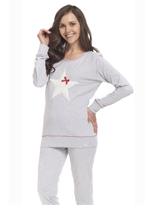Пижама с длинным рукавом и крупной звездой